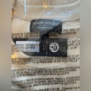 Men’s banana republic XL merino wool sweater/long sleeve.  Brand new